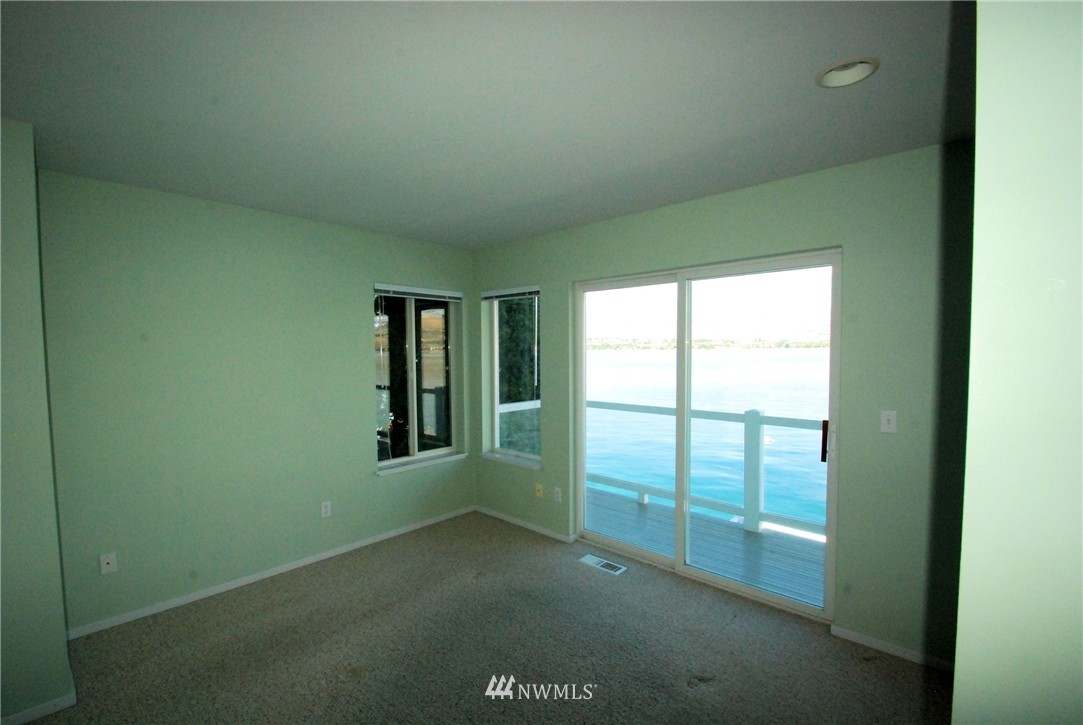 2830 South Lakeshore Road Chelan, WA 98816 - Photo 9 of 25 Gallery Image 9