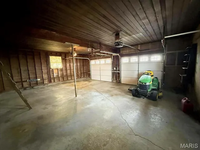 $166,400 | 511 West Third Street, St. Peter, IL 62880