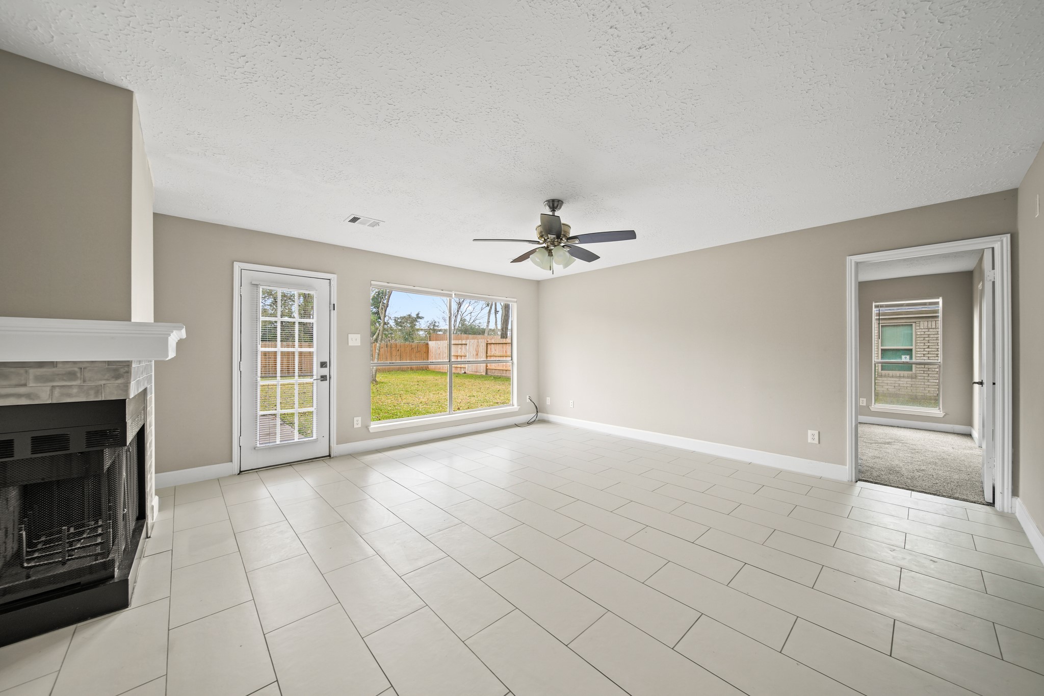 7010 Pembrough Lane Katy, TX 77494 - Photo 17 of 36