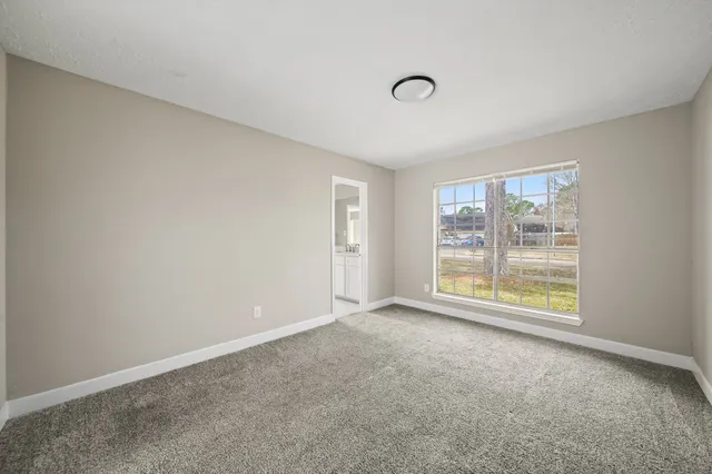 $2,400 | 7010 Pembrough Lane, Katy, TX 77494