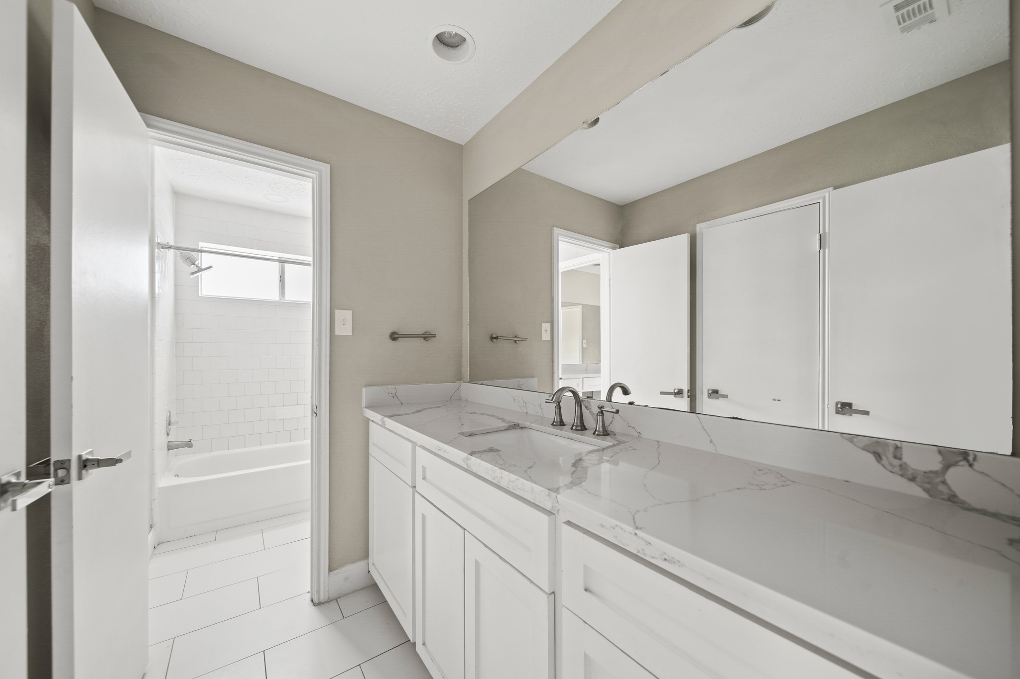 7010 Pembrough Lane Katy, TX 77494 - Photo 25 of 36