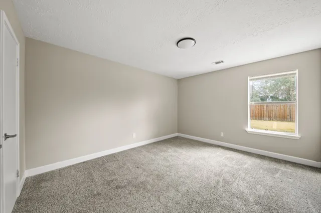 $2,400 | 7010 Pembrough Lane, Katy, TX 77494