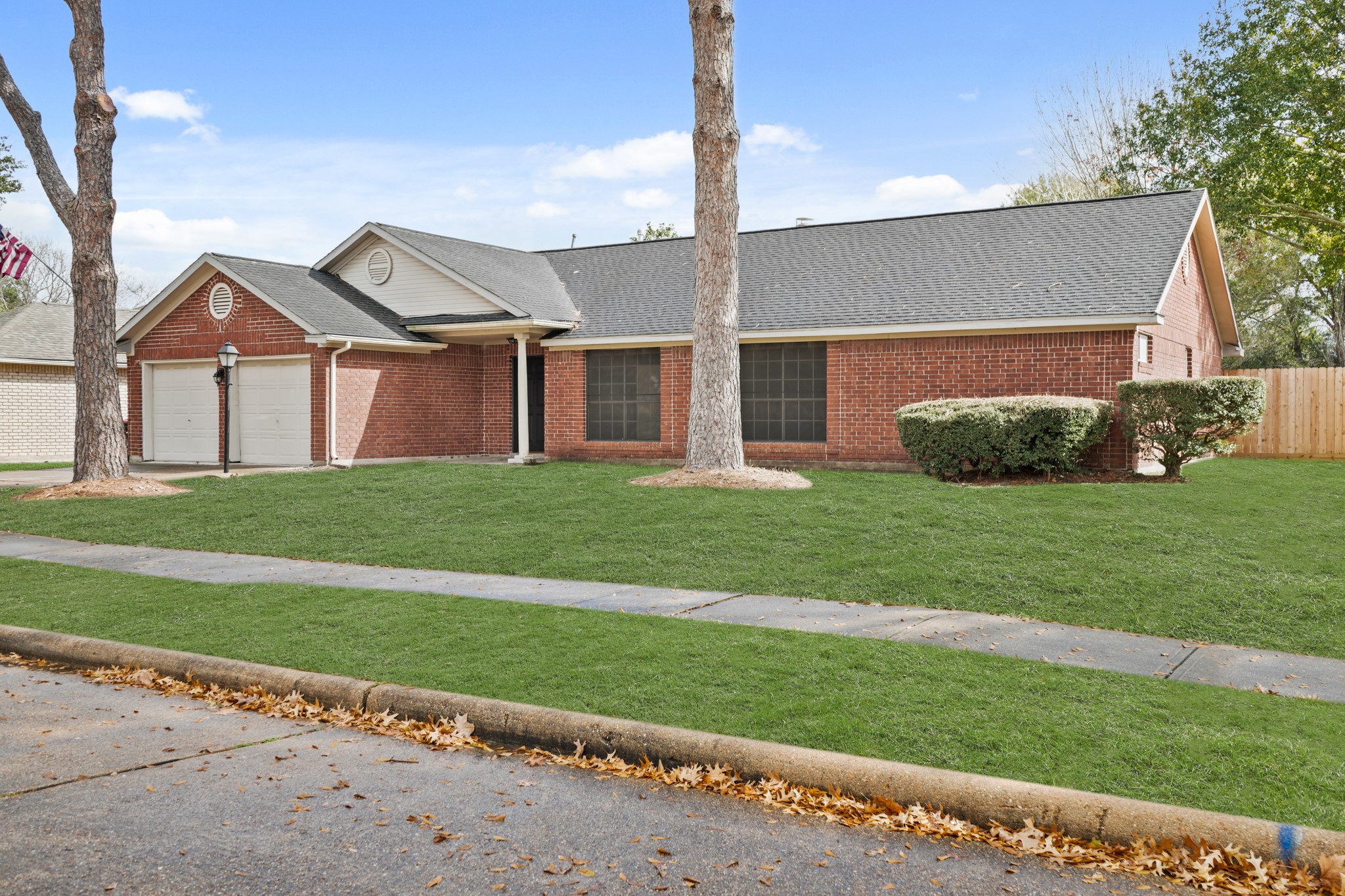 7010 Pembrough Lane Katy, TX 77494 - Photo 6 of 36