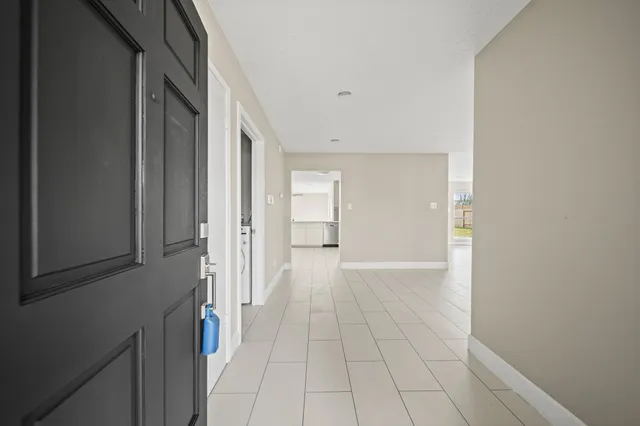 $2,400 | 7010 Pembrough Lane, Katy, TX 77494