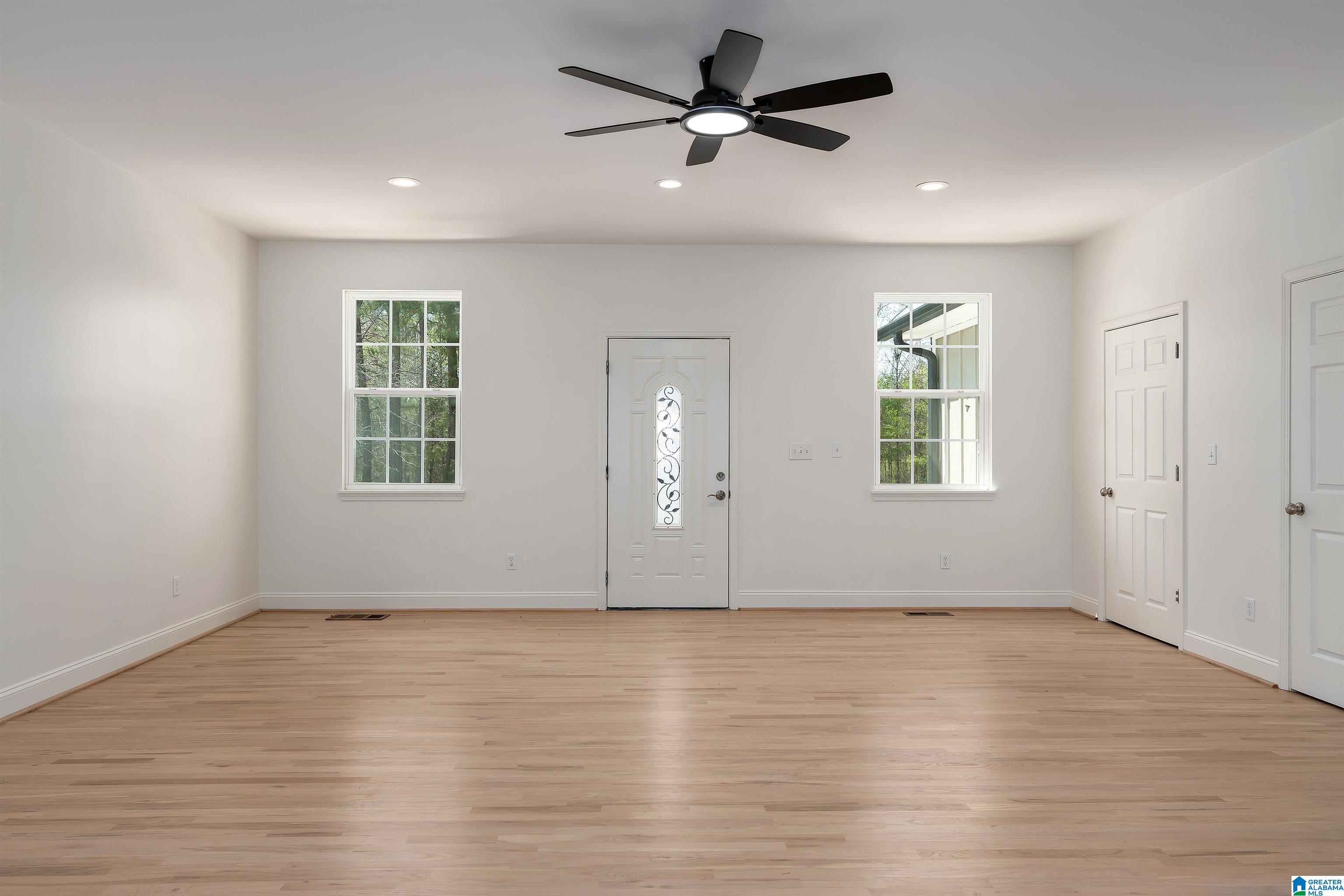 575 Brown Road Sylacauga, AL 35150 - Photo 5 of 35