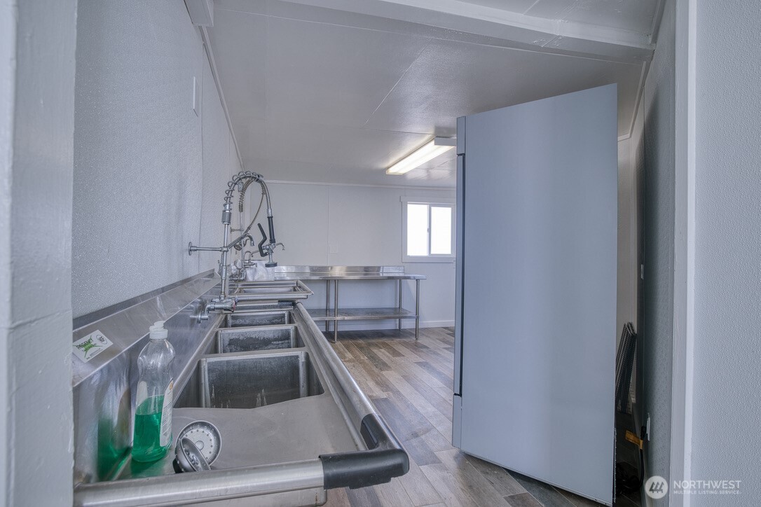 40 Main Street Pacific Beach, WA 98571 - Photo 19 of 40 a view of utility room