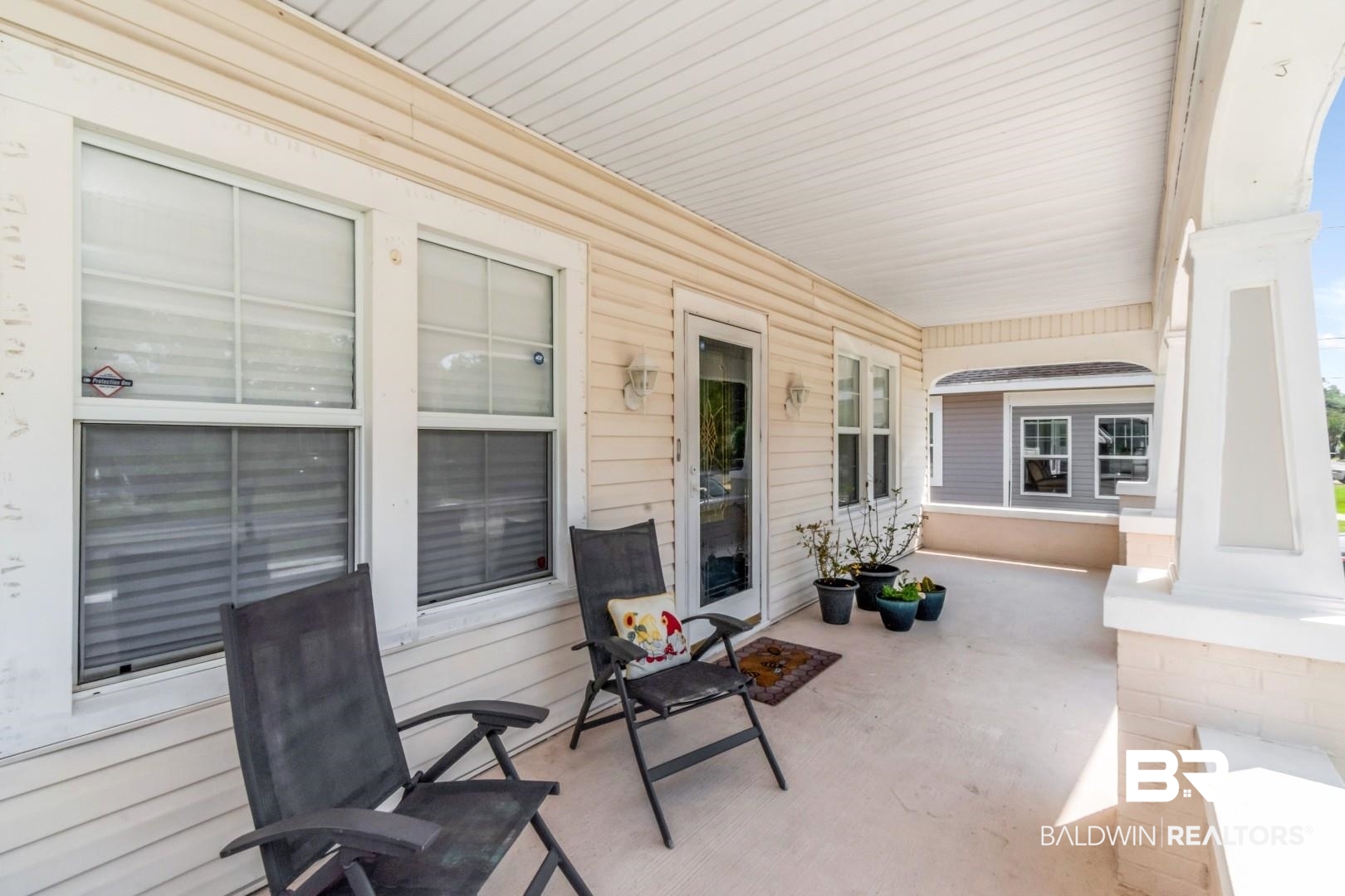 653 Cherokee Street Mobile, AL 36606 - Photo 15 of 22 View of porch