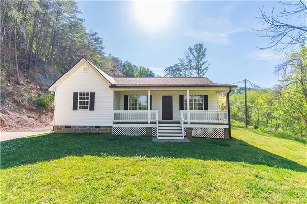 $2,000 | 270 Irwin Mill Road Southeast, Fairmount, GA 30139