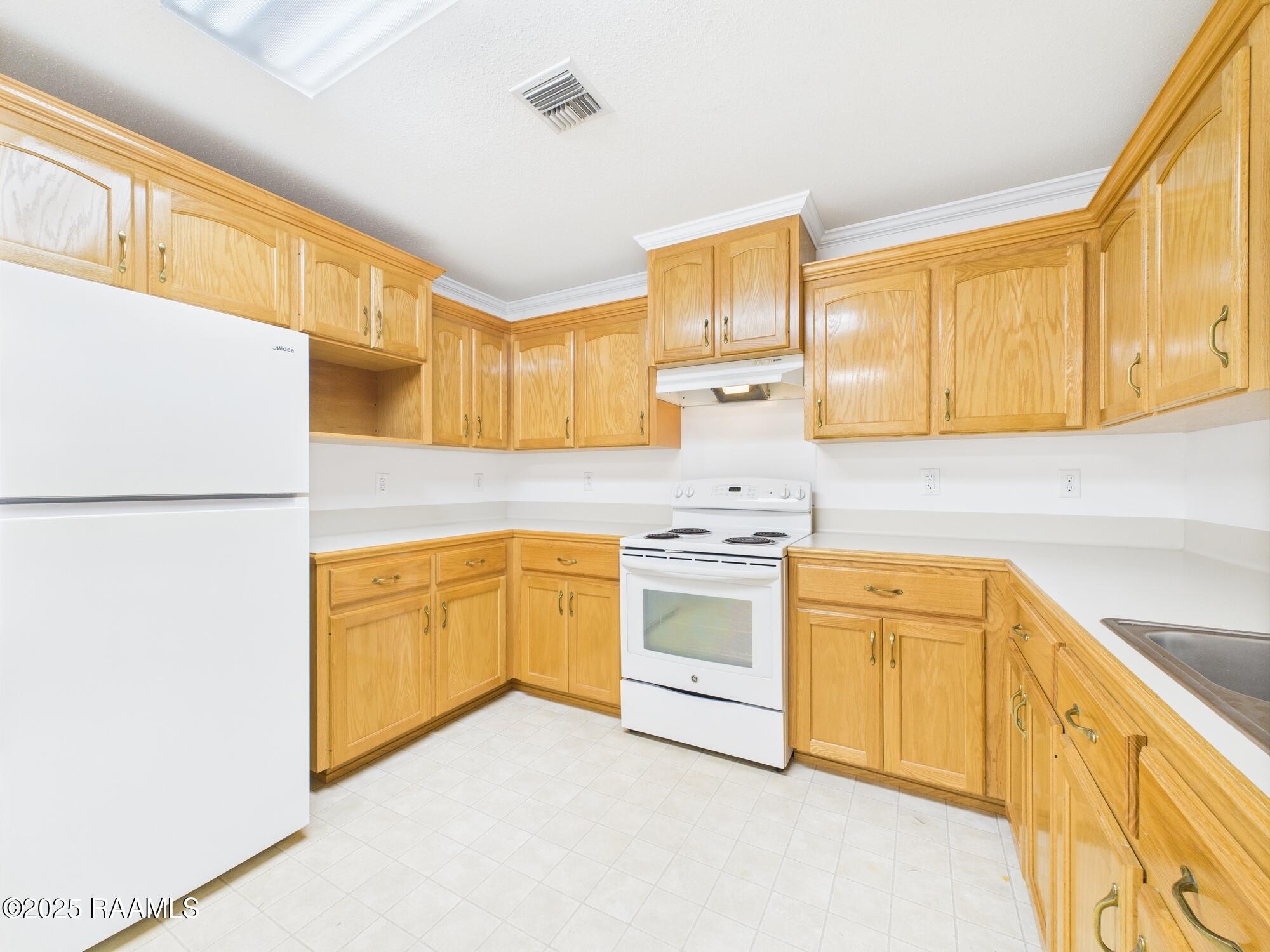 129 Petitjean Road Duson, LA 70529 - Photo 9 of 25 Kitchen