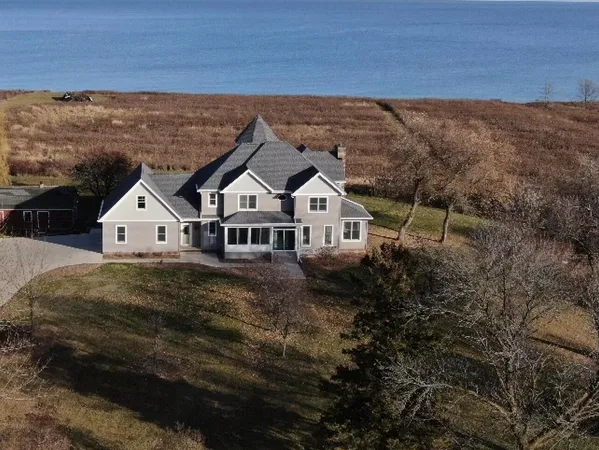 $1,274,900 | 17707 Lakeshore Road, Two Creeks, WI 54241