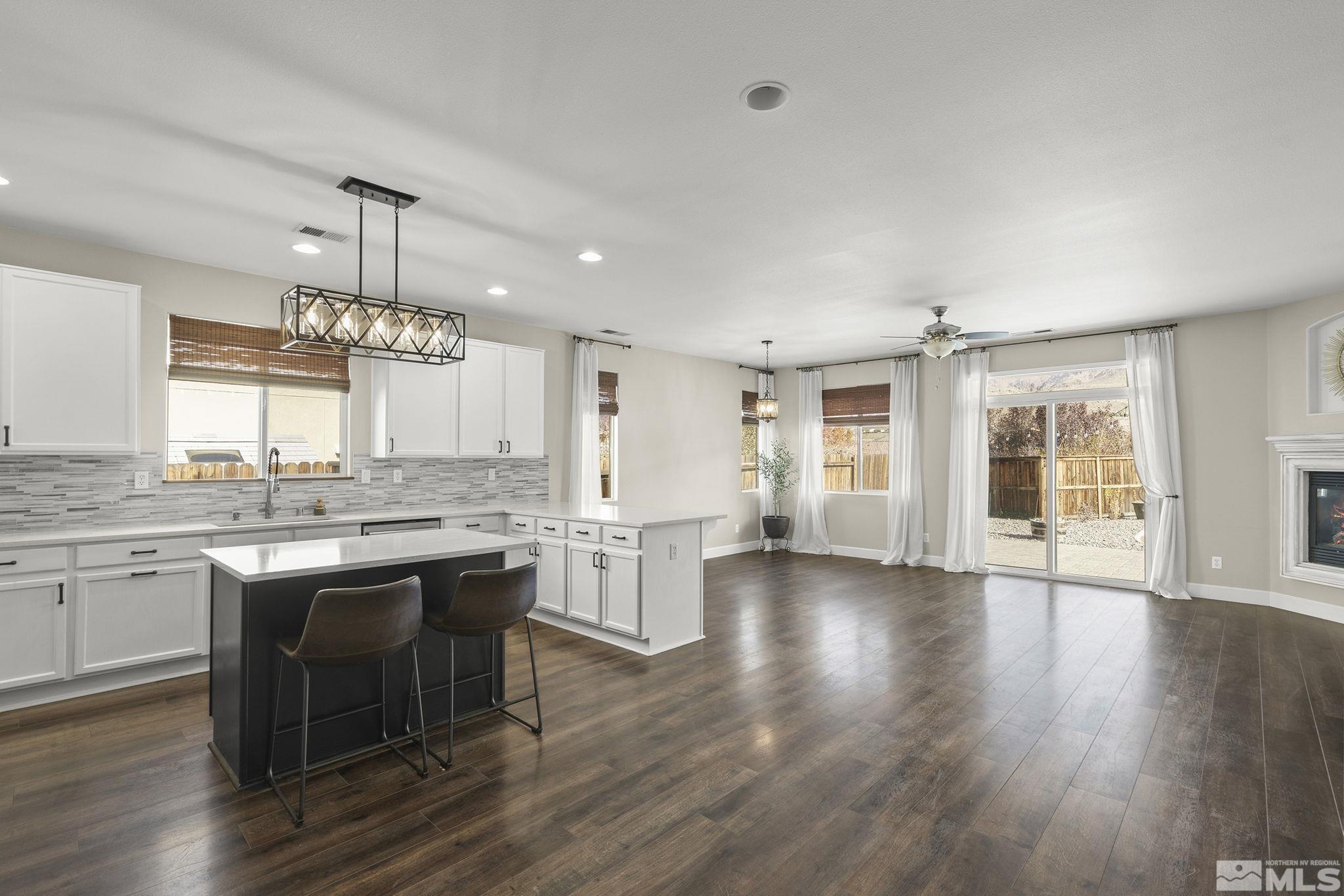 2385 Virginia Vista Drive Reno, NV 89521 - Photo 8 of 33 Photo 8