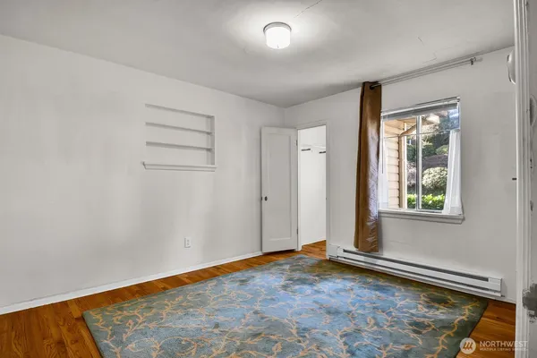 $1,099,950 | 10742 Lakeside Avenue Northeast, Seattle, WA 98125