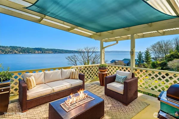 $1,099,950 | 10742 Lakeside Avenue Northeast, Seattle, WA 98125