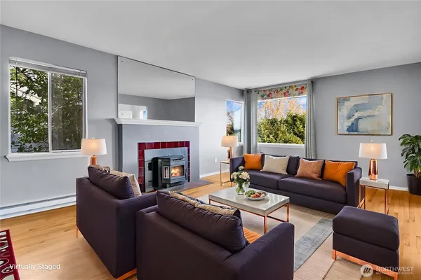 $1,099,950 | 10742 Lakeside Avenue Northeast, Seattle, WA 98125