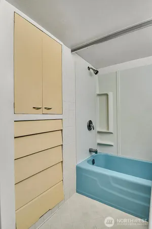 $1,099,950 | 10742 Lakeside Avenue Northeast, Seattle, WA 98125