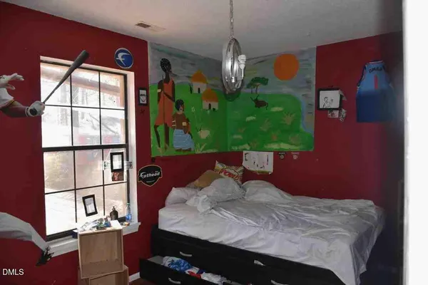 $570,000 | 8 Shropshire Place, Durham, NC 27707