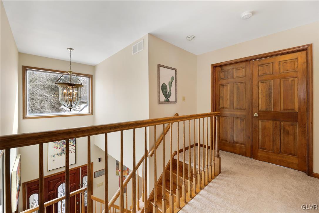 386 Hartman Road Bethlehem, PA 18020 - Photo 12 of 31 Gallery Image 12