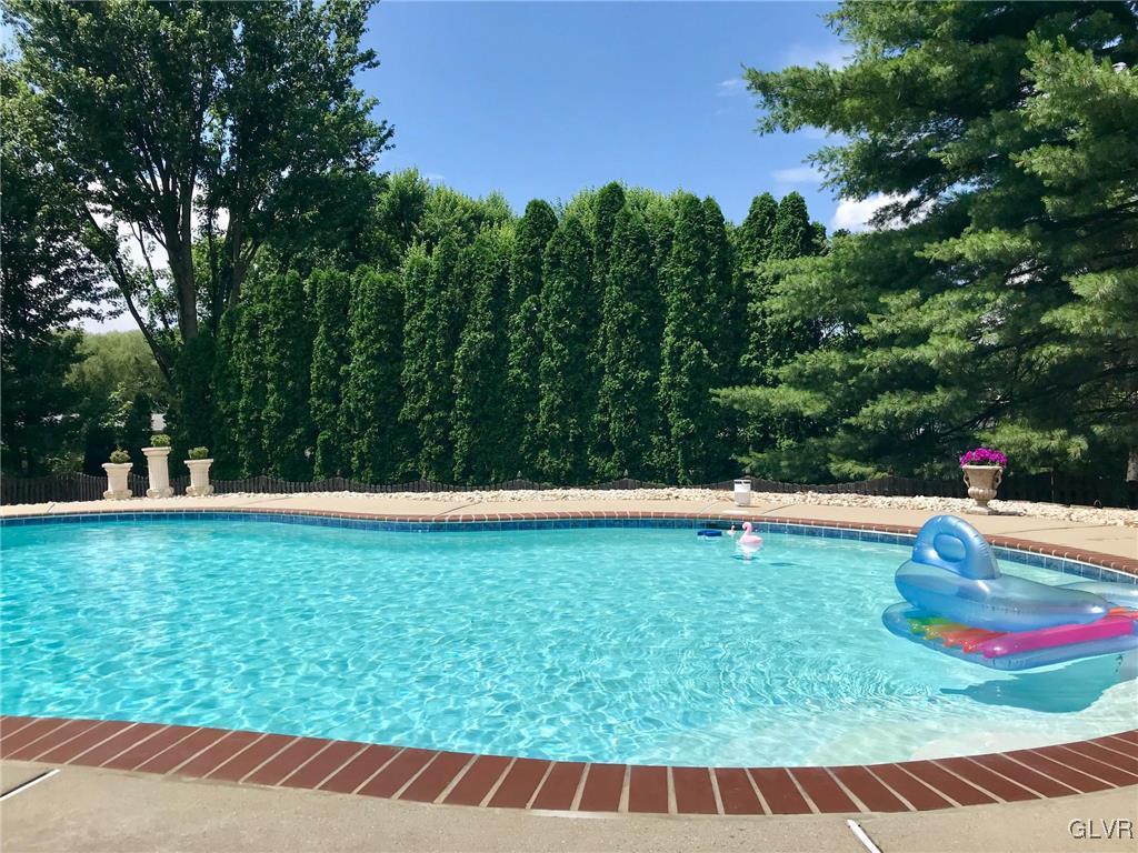 386 Hartman Road Bethlehem, PA 18020 - Photo 27 of 31 Gallery Image 27