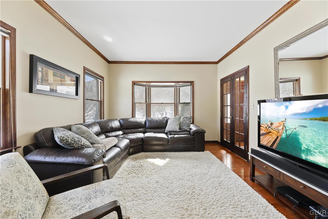 386 Hartman Road Bethlehem, PA 18020 - Photo 3 of 31 Gallery Image 3