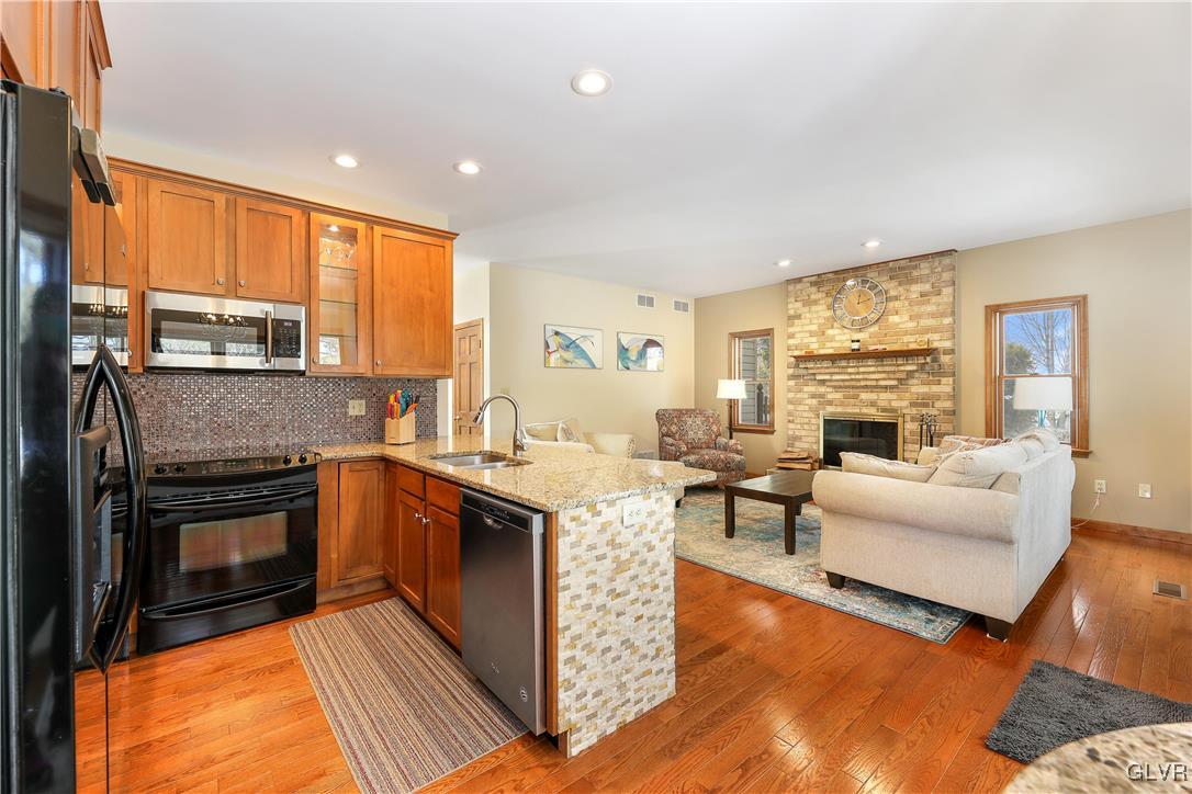 386 Hartman Road Bethlehem, PA 18020 - Photo 9 of 31 Gallery Image 9