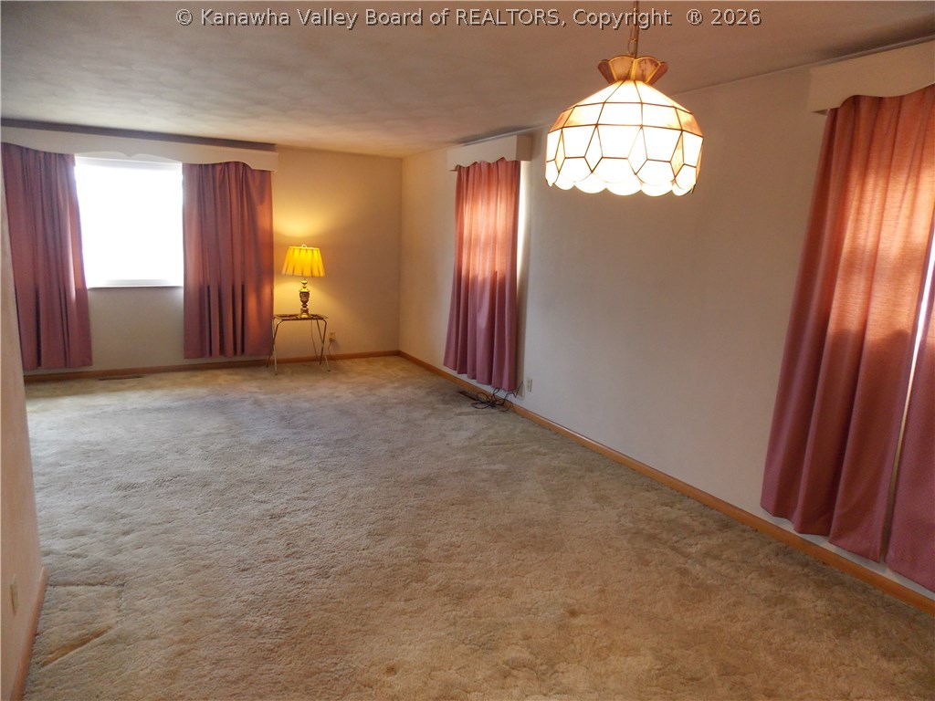 1905 Huber Road Charleston, WV 25314 - Photo 3 of 15 Gallery Image 3