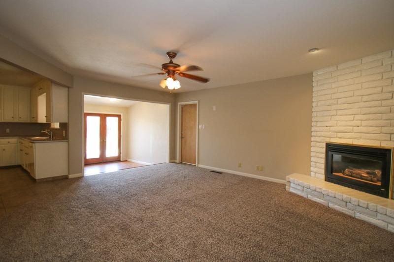 654 West Carpenter Avenue Reedley, CA 93654 - Photo 12 of 46