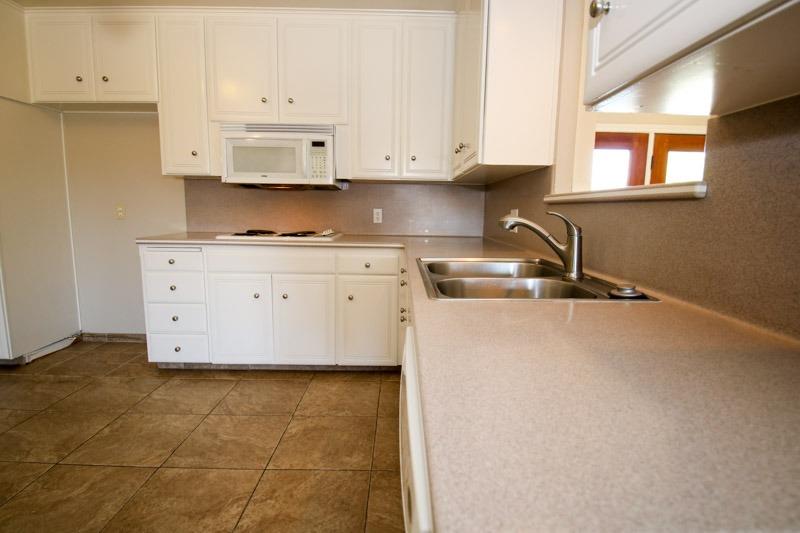 654 West Carpenter Avenue Reedley, CA 93654 - Photo 20 of 46