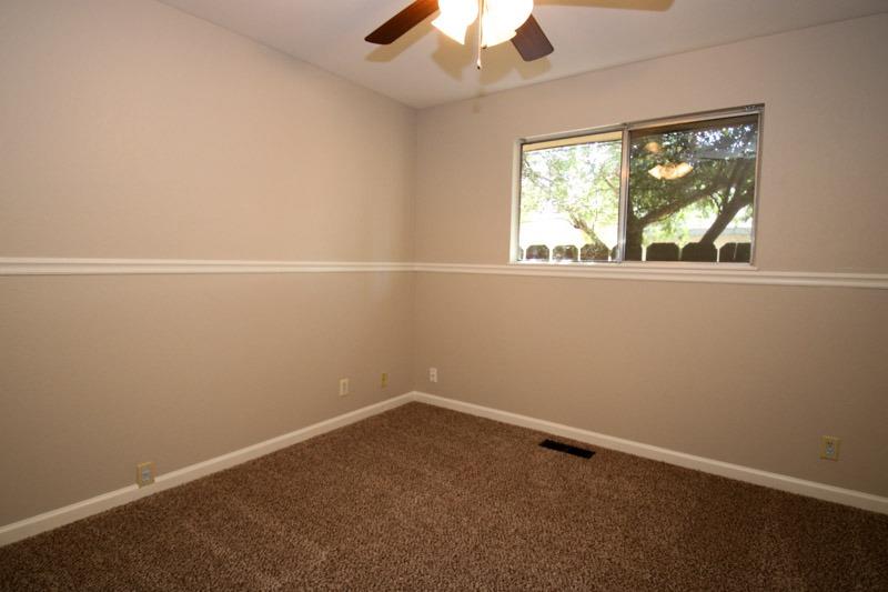 654 West Carpenter Avenue Reedley, CA 93654 - Photo 25 of 46