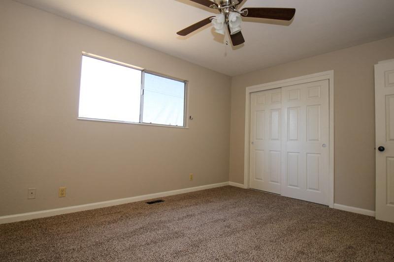 654 West Carpenter Avenue Reedley, CA 93654 - Photo 31 of 46