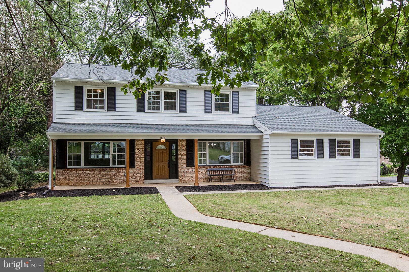 1028 Tracy Road Lancaster, PA 17601 - Photo 4 of 79