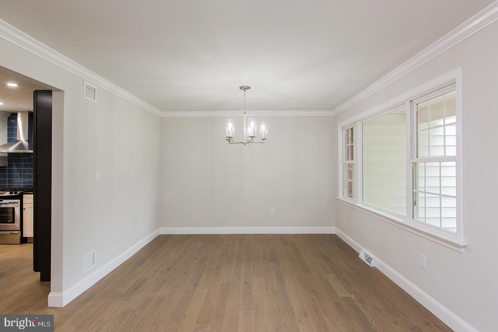 1028 Tracy Road Lancaster, PA 17601 - Photo 8 of 79