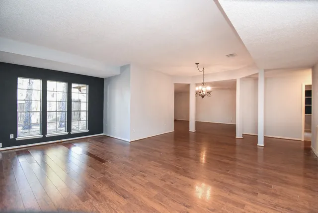 $2,400 | 9107 Wallingham Court, Spring, TX 77379