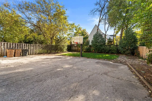 $8,000 | 2019 B Overhill Drive, Nashville, TN 37215