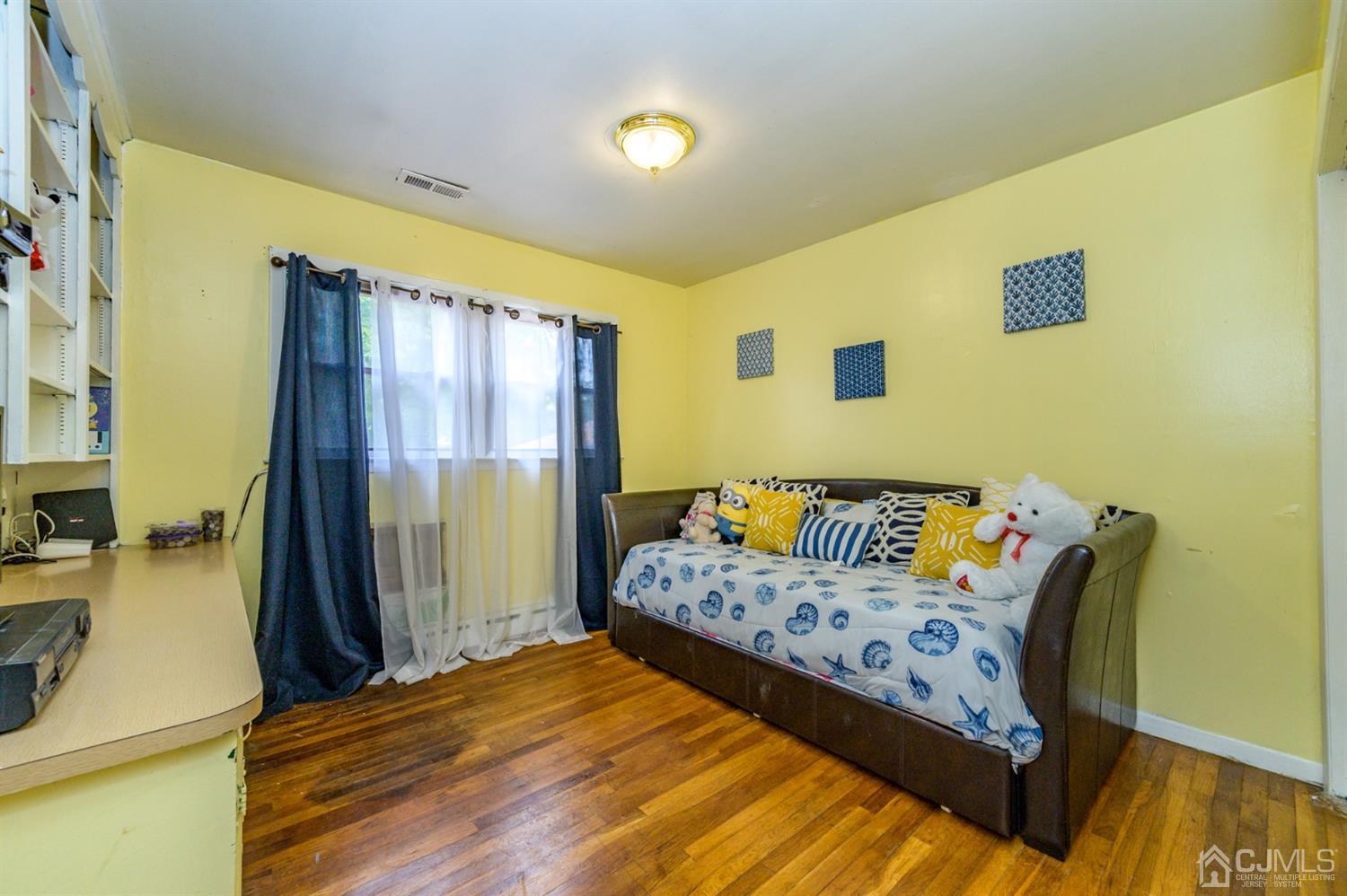 310 Parkside Road Plainfield, NJ 07060 - Photo 23 of 33 Gallery Image 23