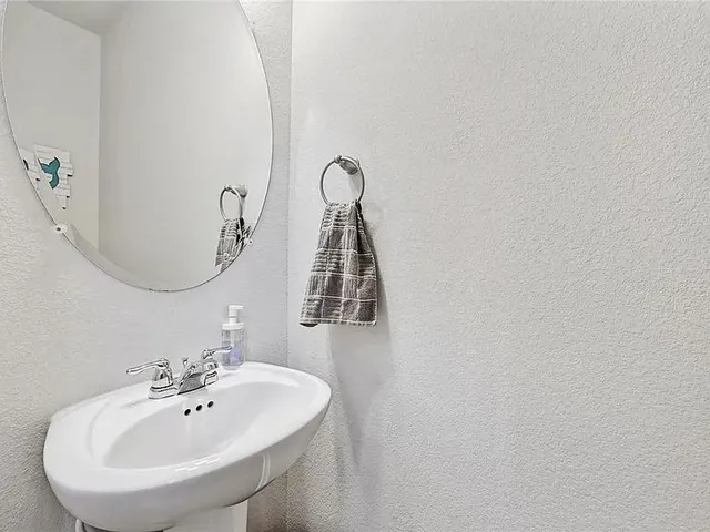 $2,300 | 906 Boatswain Way, Austin, TX 78748