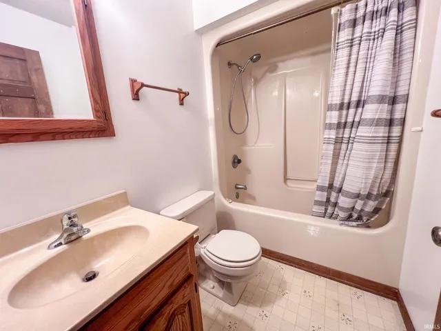 $380,000 | 410 Anderson Lane, Bedford, IN 47421