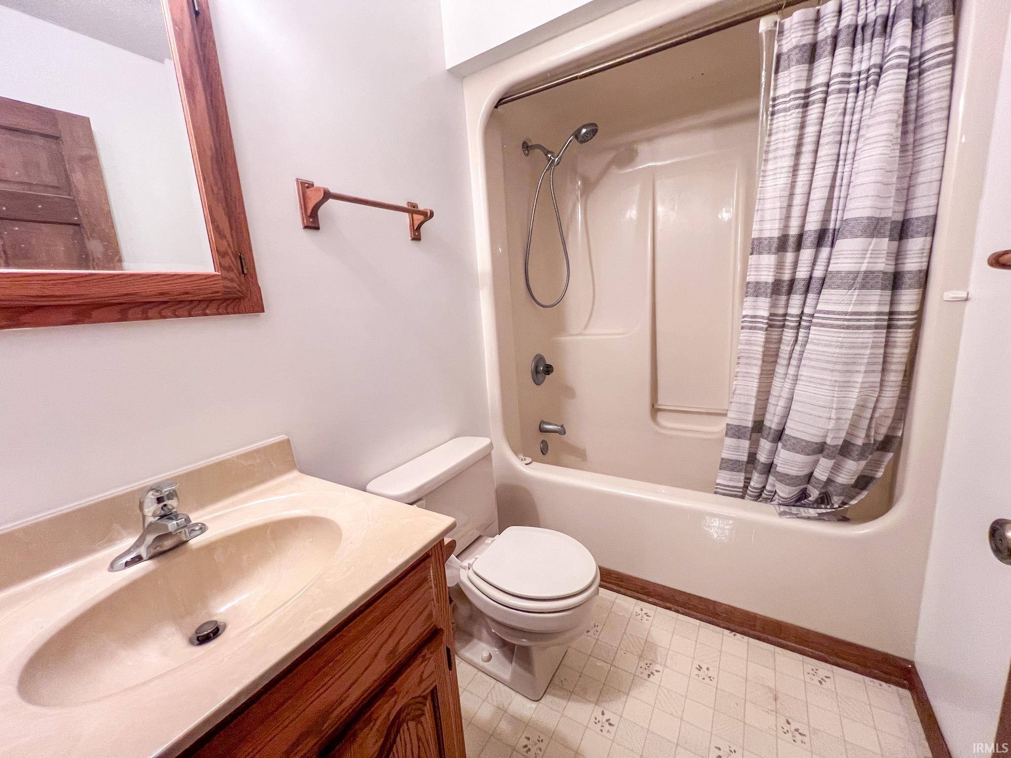 410 Anderson Lane Bedford, IN 47421 - Photo 15 of 34