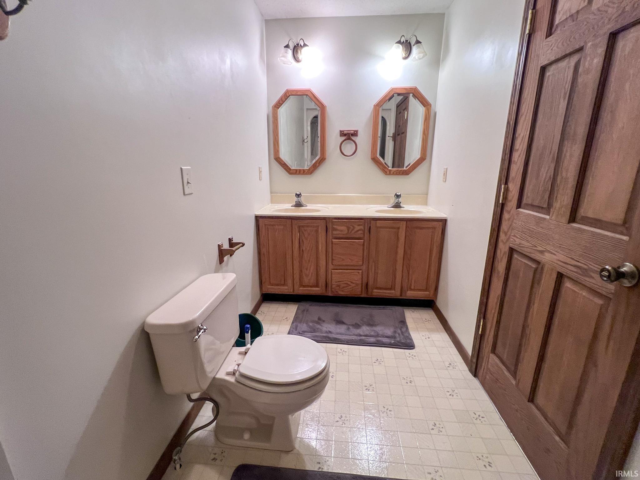 410 Anderson Lane Bedford, IN 47421 - Photo 21 of 34