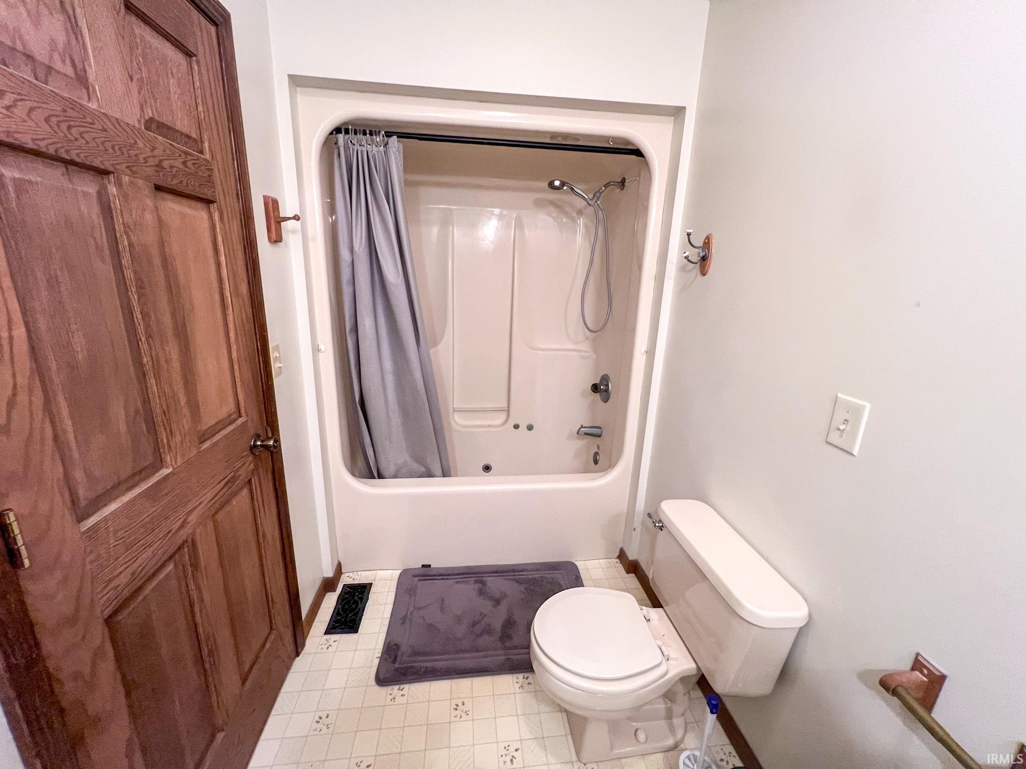 410 Anderson Lane Bedford, IN 47421 - Photo 22 of 34