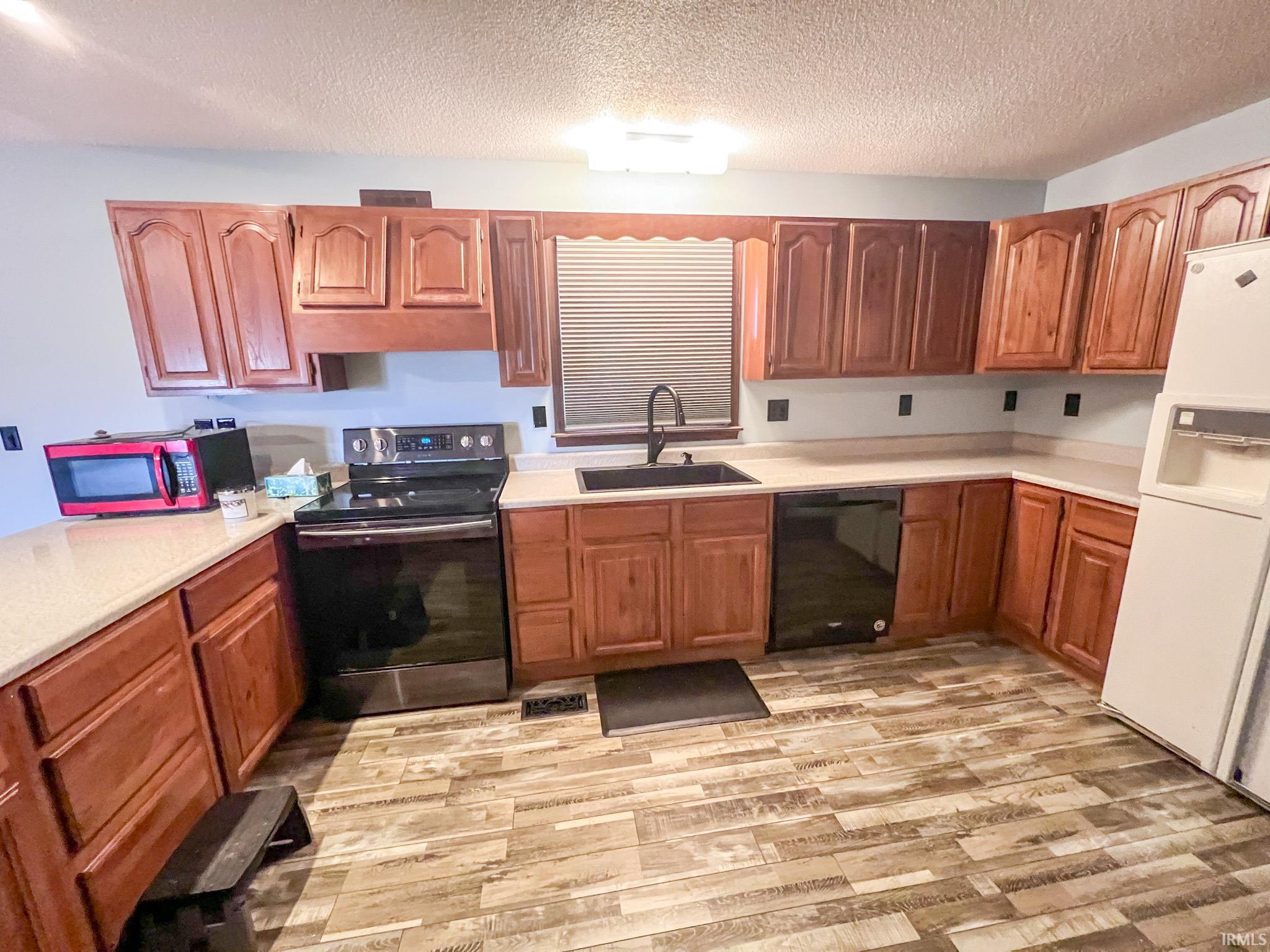 410 Anderson Lane Bedford, IN 47421 - Photo 8 of 34