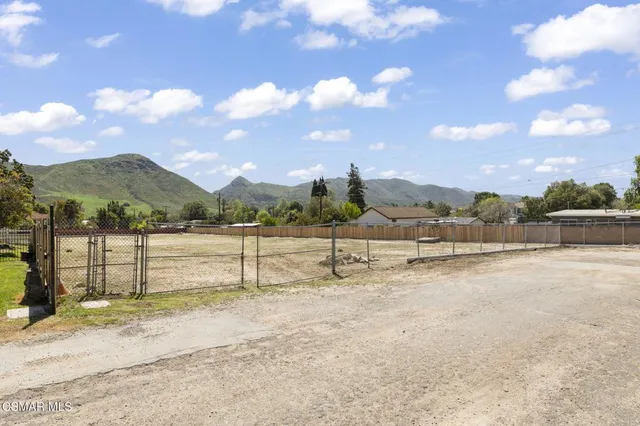 a view of outdoor space