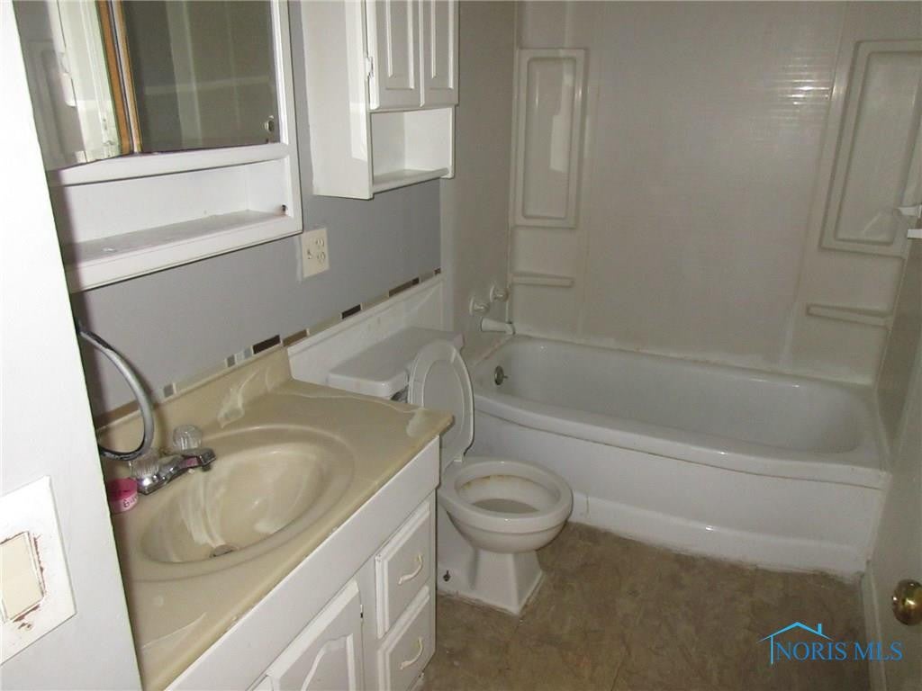 2033 Marlow Road Toledo, OH 43613 - Photo 18 of 28 Gallery Image 18