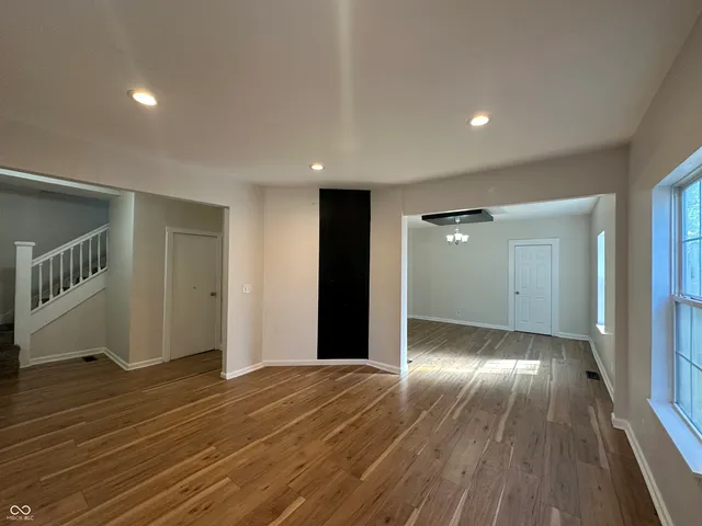 $1,850 | 3027 Guilford Avenue, Indianapolis, IN 46205