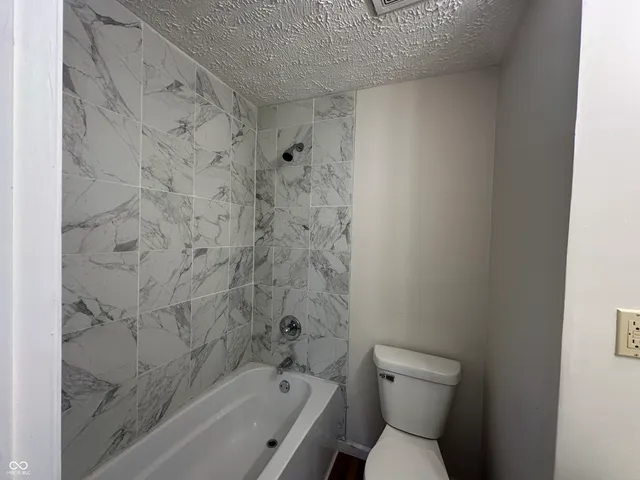 $1,850 | 3027 Guilford Avenue, Indianapolis, IN 46205