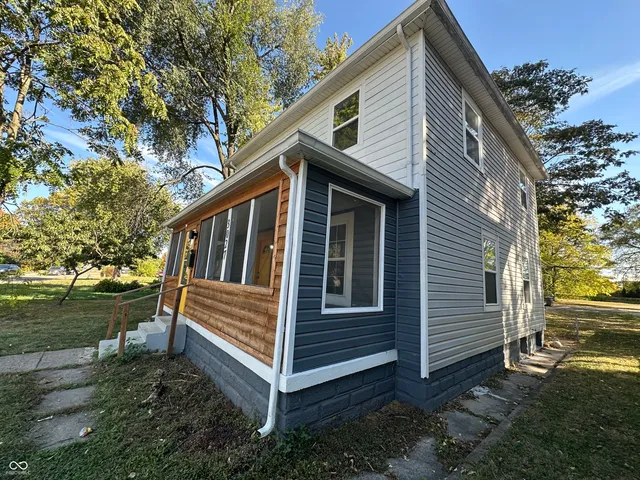 $1,850 | 3027 Guilford Avenue, Indianapolis, IN 46205