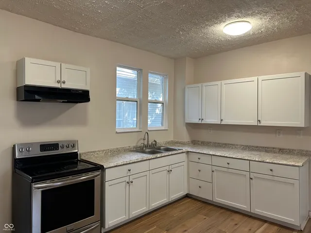 $1,850 | 3027 Guilford Avenue, Indianapolis, IN 46205