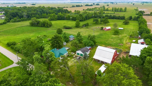 $799,900 | 9336 Madison Road Northeast, New Holland, OH 43145