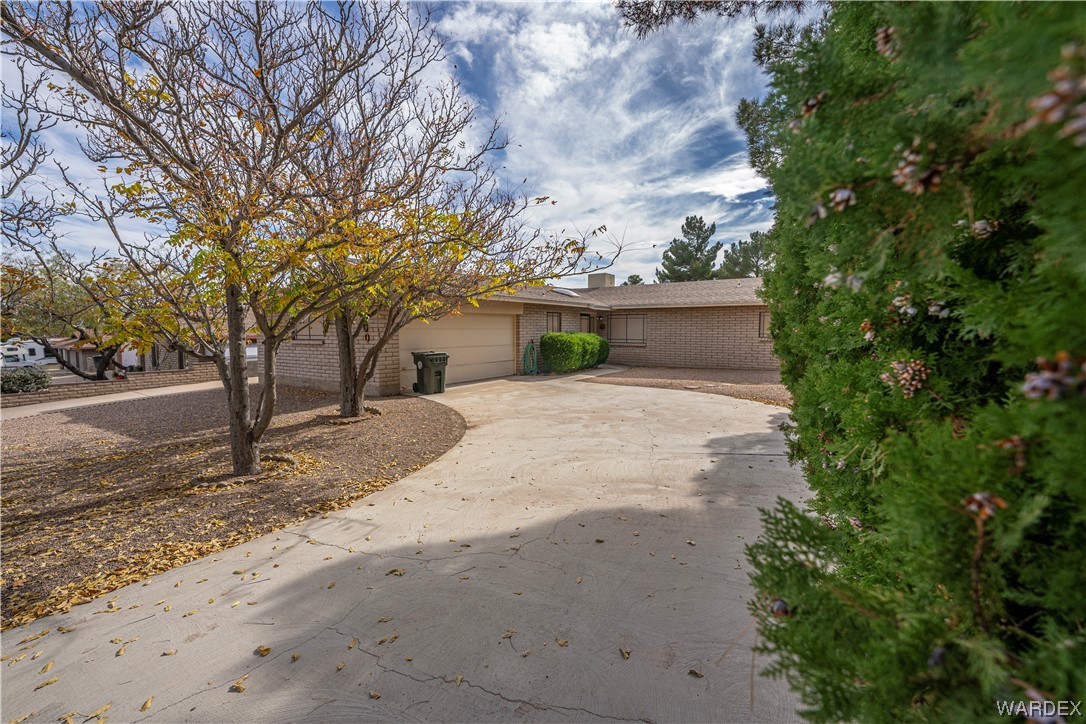 650 Ridgecrest Drive Kingman, AZ 86409 - Photo 3 of 19 Gallery Image 3