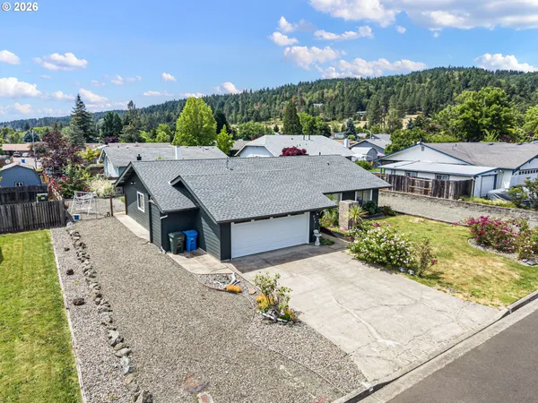 $350,000 | 229 North Grove Lane, Sutherlin, OR 97479