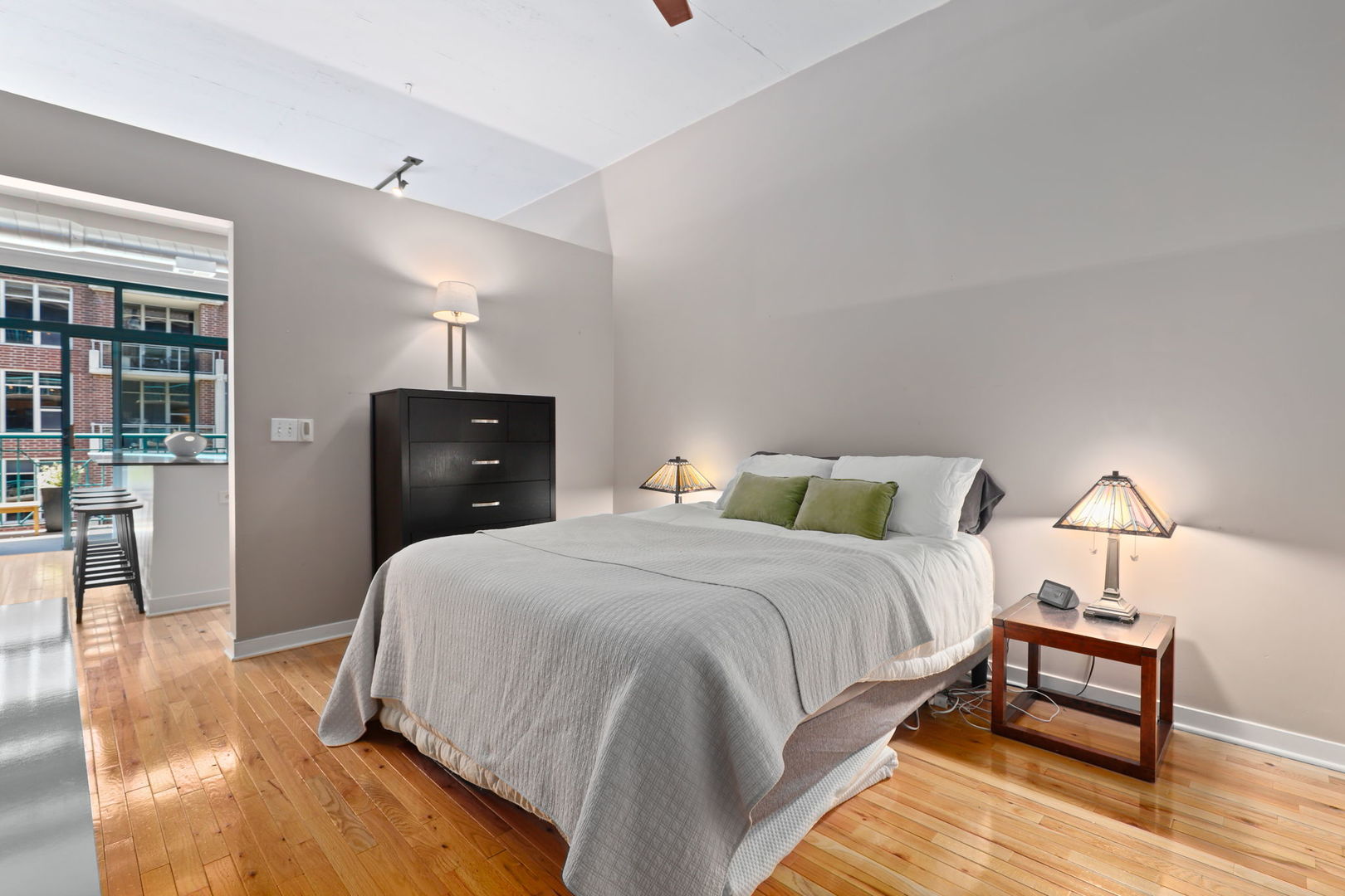 910 West Madison Street, Unit 604 Chicago, IL 60607 - Photo 14 of 21